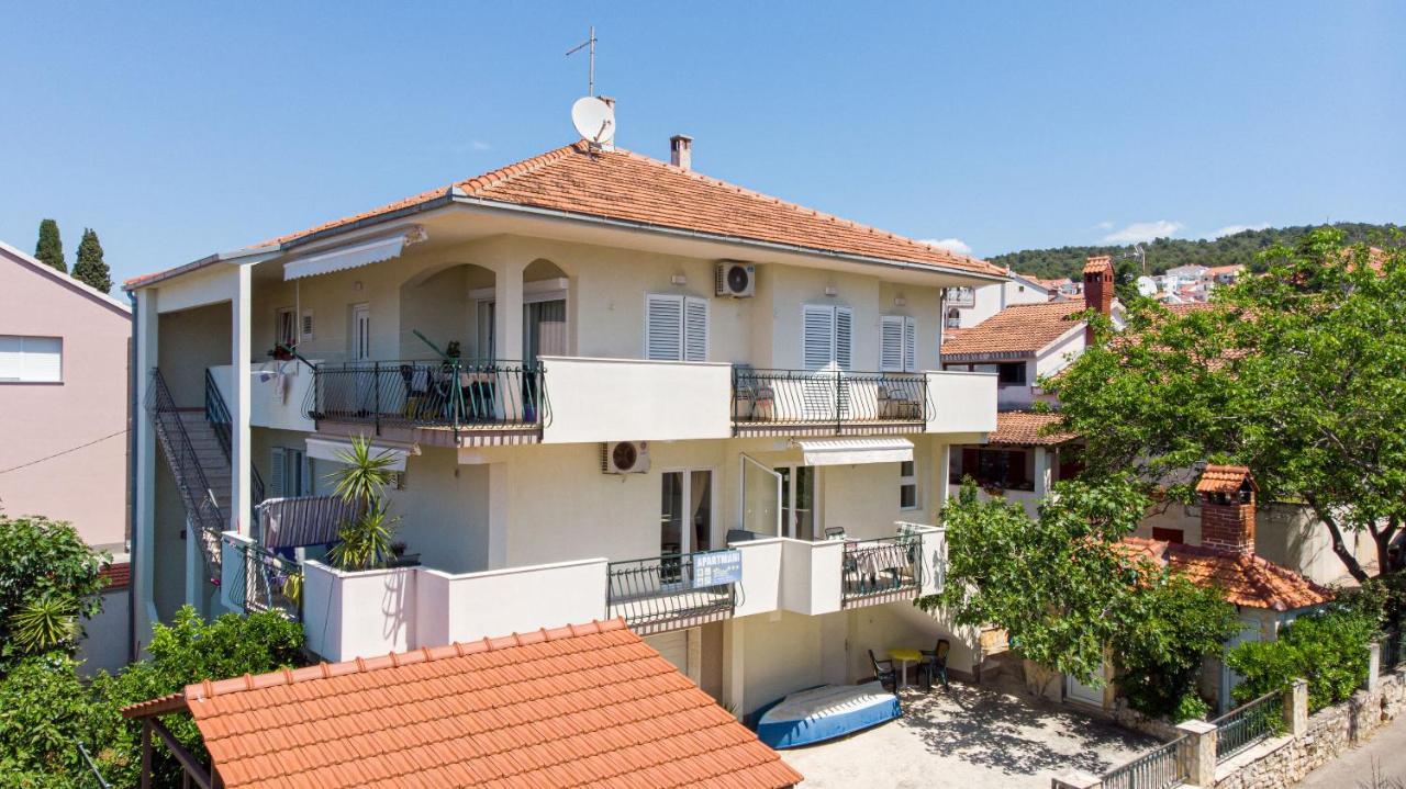 Apartments Vice Trogir Extérieur photo